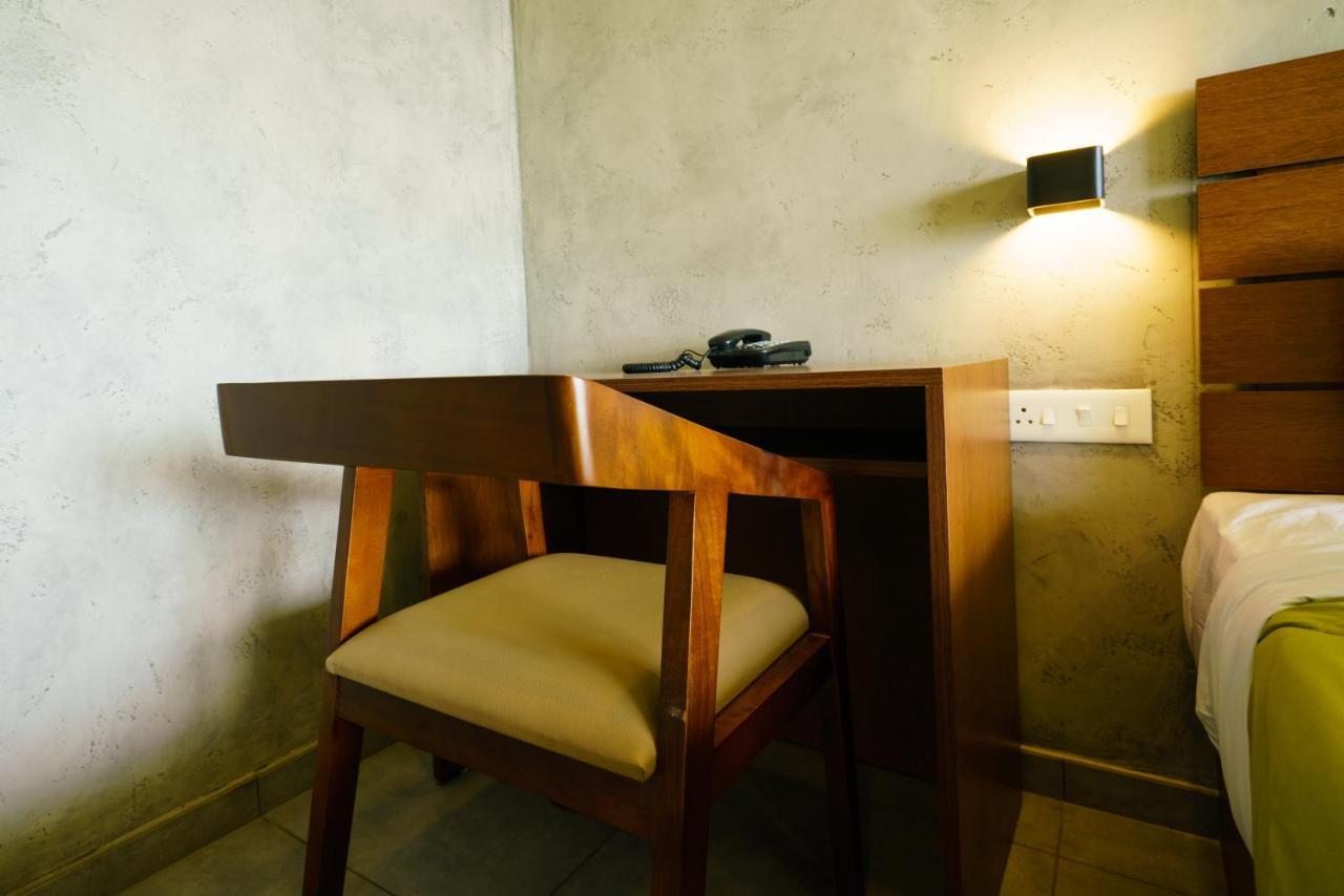 Windale Resorts Pooppara Kültér fotó